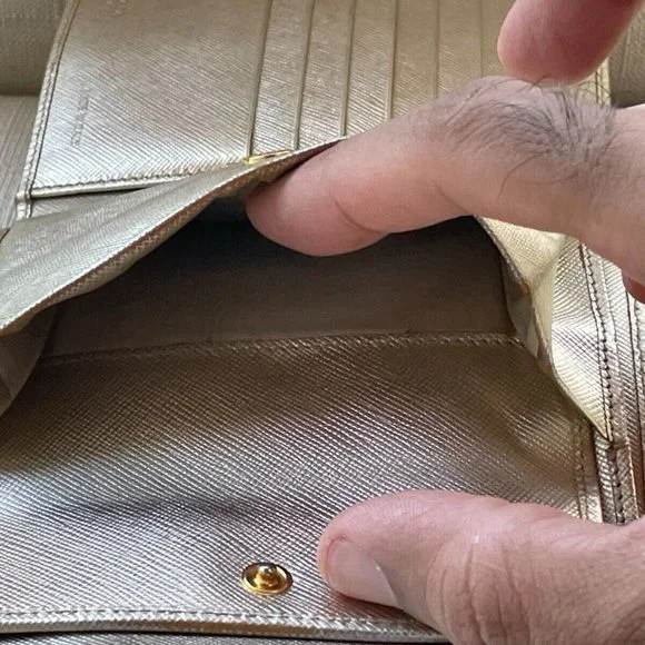 Prada Wallet Tri Fold Gold Tone Leather Card Holder Purse Made in Italy authenti - Picture 14 of 14